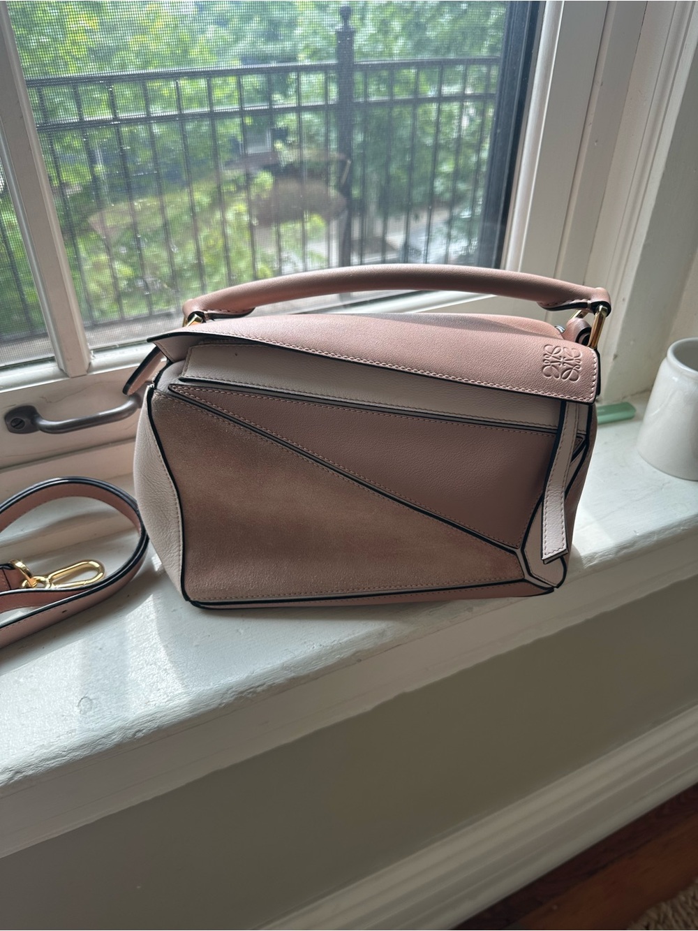 Loewe Puzzle Small Leather Crossbody Bag in Dusty Pink